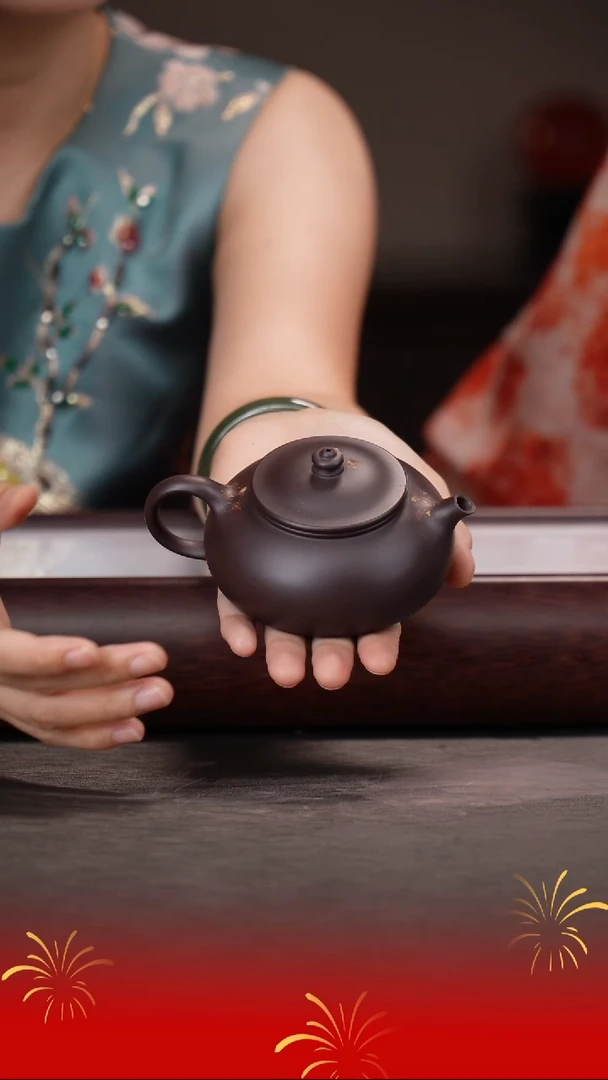 茶壶紫砂 张彩萍/紫檀泥/寒江/200c