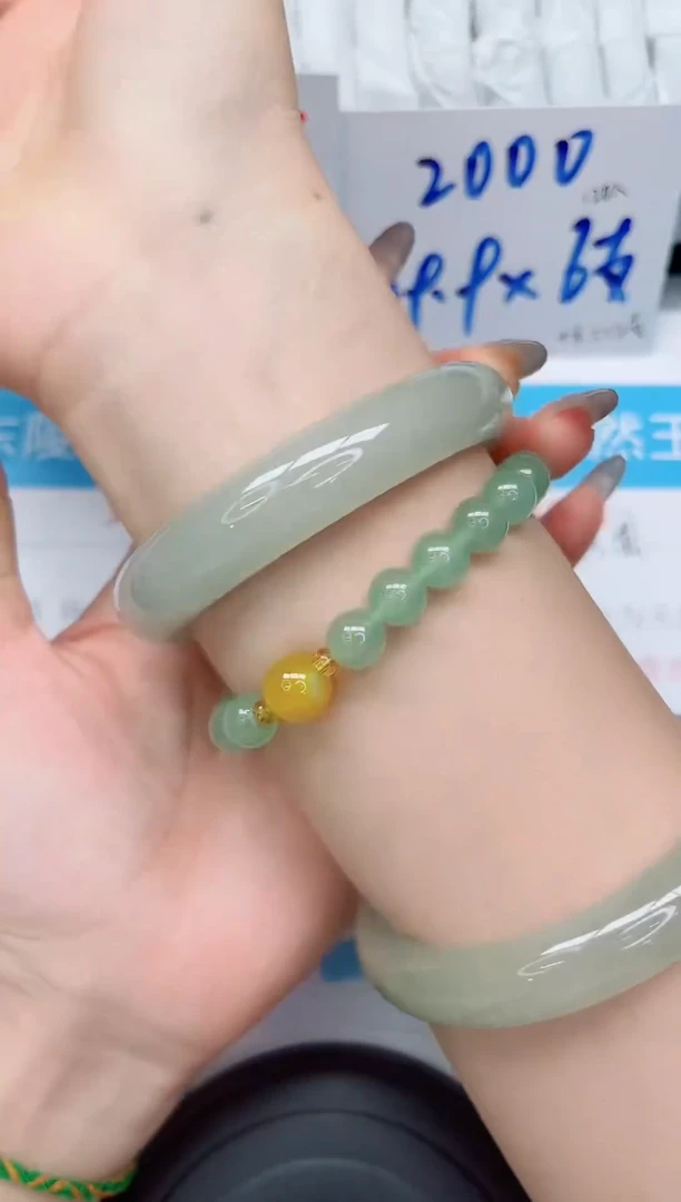未镶嵌手镯石英质玉14-60