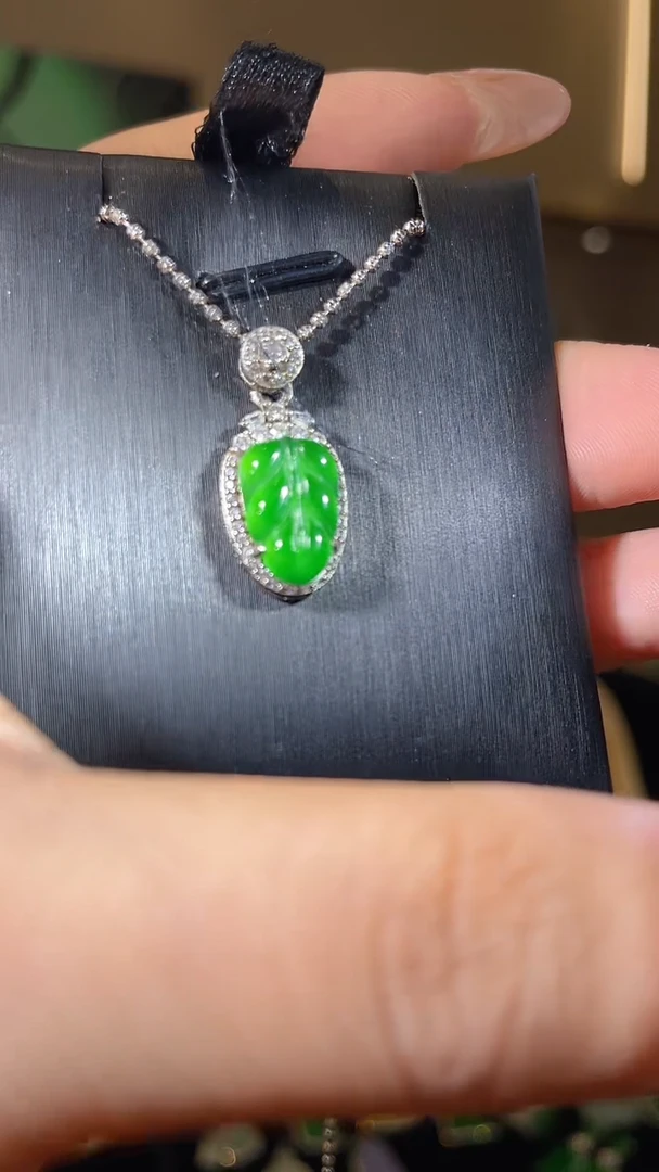 翡翠银S925镶嵌吊坠(不含链)天然翡翠A货
