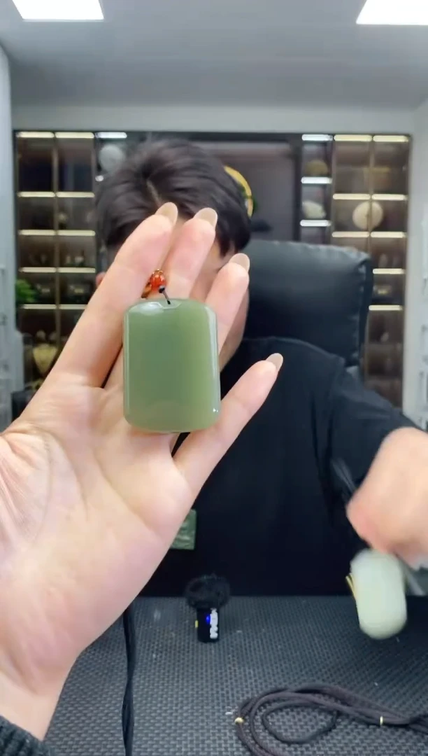 颈饰未镶嵌和田玉4