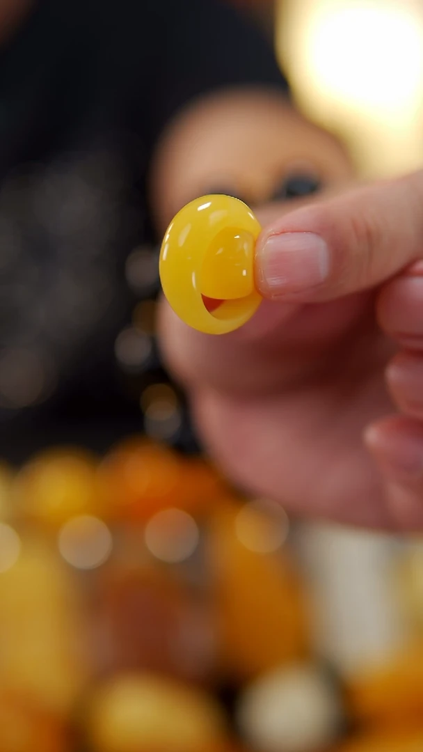 【闪购商品】蜜蜡裸石未镶嵌焦皮料馒头戒内径16.8mm