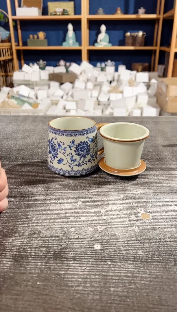 【闪购商品】其他青花缠枝莲办公杯