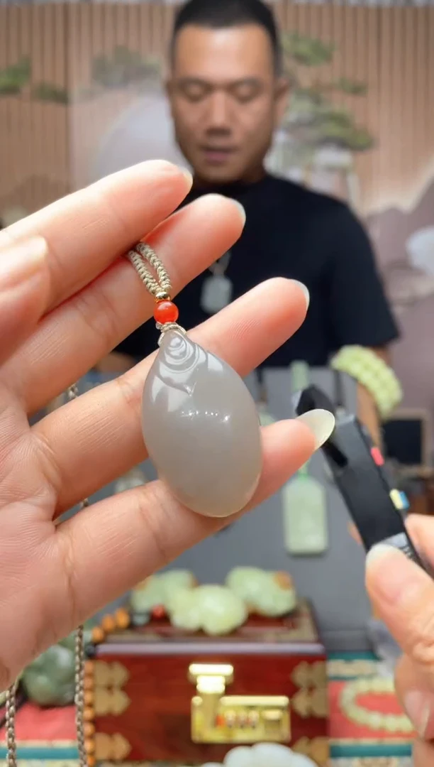 颈饰未镶嵌和田玉拍一发一