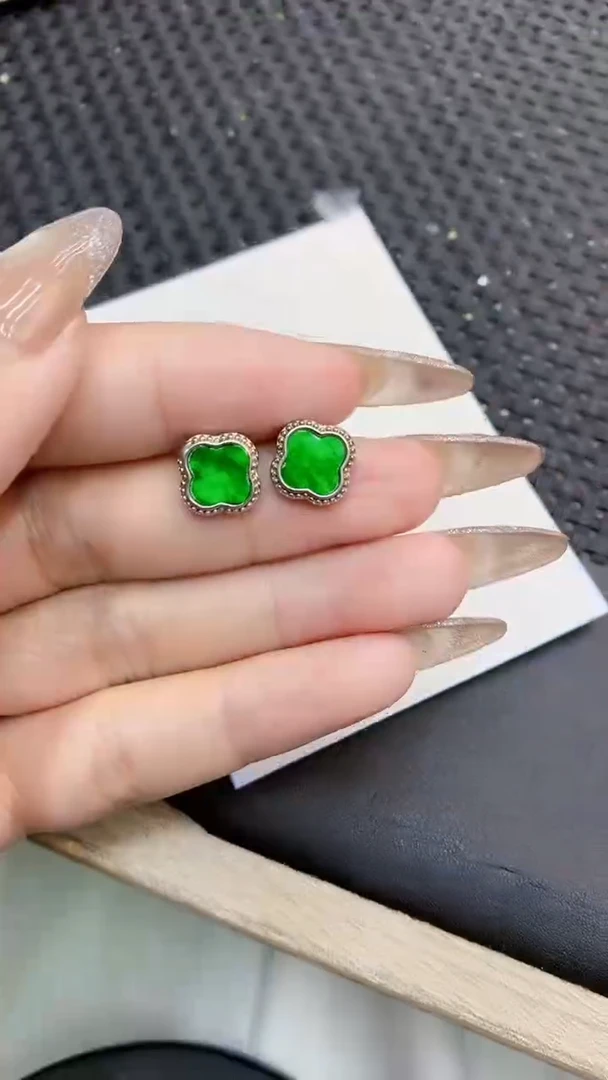 颈饰未镶嵌翡翠1