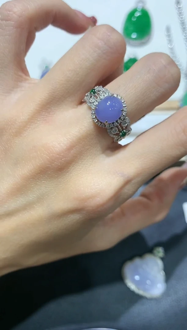 【闪购商品】翡翠吊坠(不含链)18K金镶嵌团购3