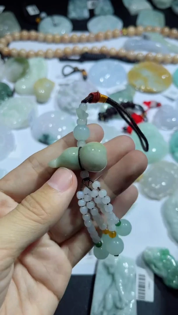 【闪购商品】翡翠吊坠(不含链)未镶嵌00017374