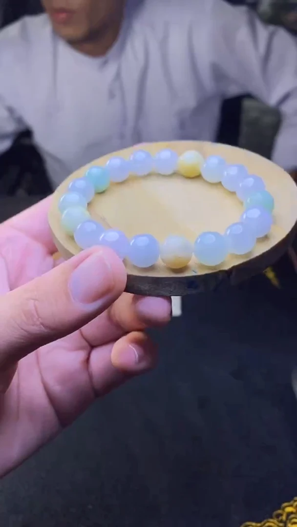 定制翡翠未镶嵌天然缅甸A货翡翠，多样性发货，拍一发一