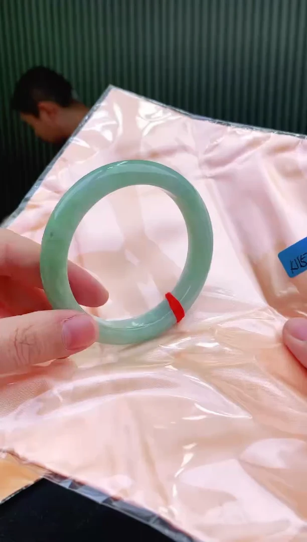 未镶嵌手镯翡翠56