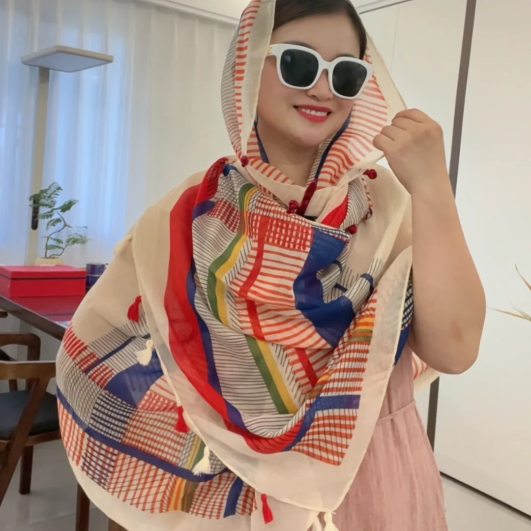 美丝宸薄盘扣大披肩女民族风丝巾波西米亚风旅行拍照防晒外搭