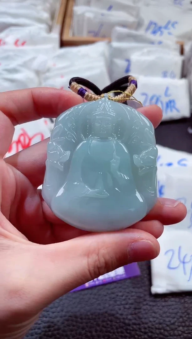 翡翠未镶嵌颈饰00003900素衣观音