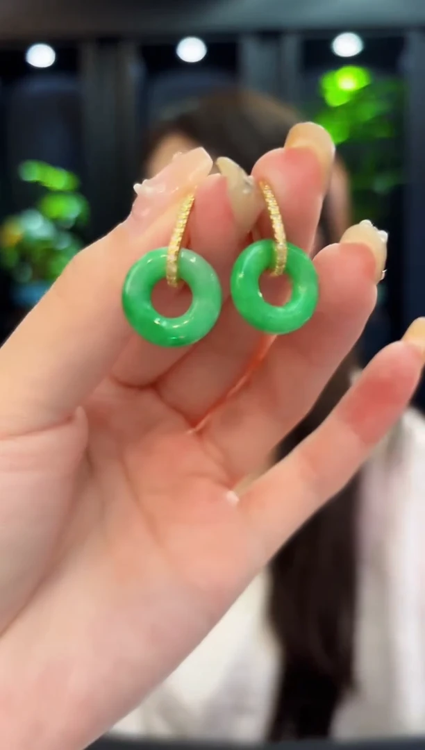 翡翠未镶嵌耳饰 含小耳包/多样性发货/一对