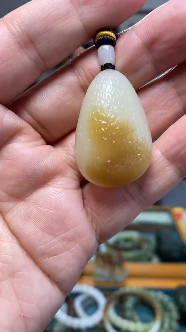 颈饰未镶嵌和田玉44