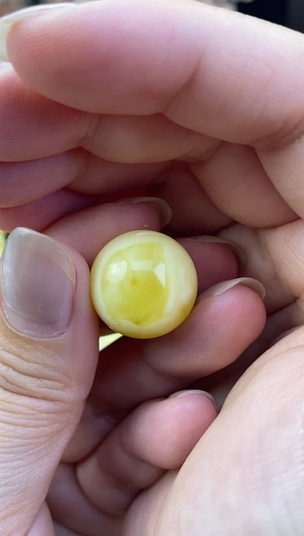 未镶嵌琥珀裸石月.5/卡17MM