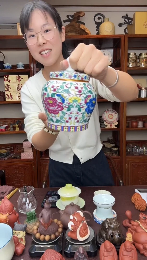 主播推荐珐琅彩茶叶罐