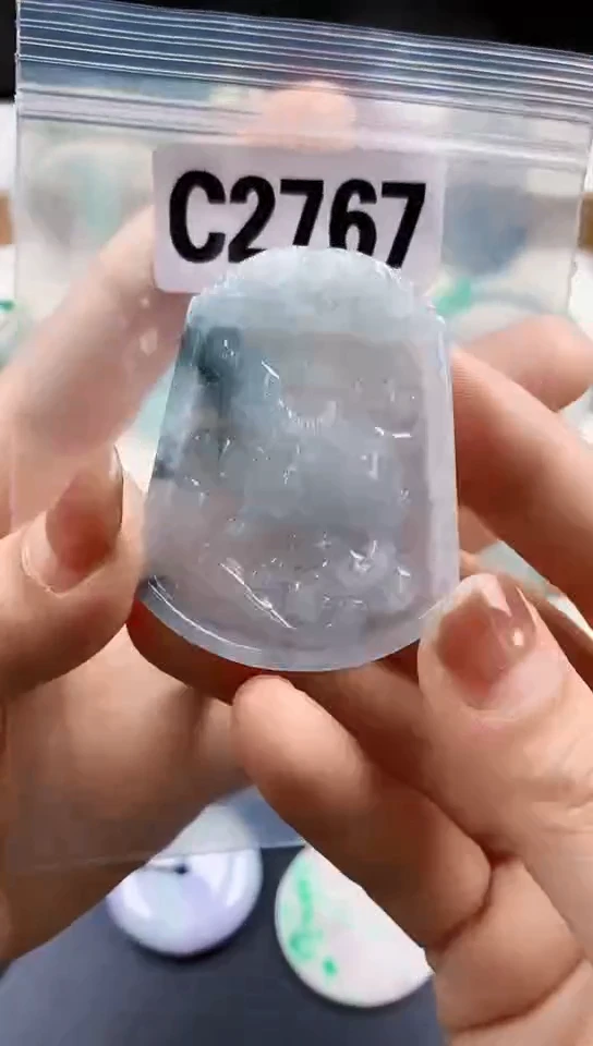 颈饰未镶嵌翡翠天然翡翠吊坠·挂件