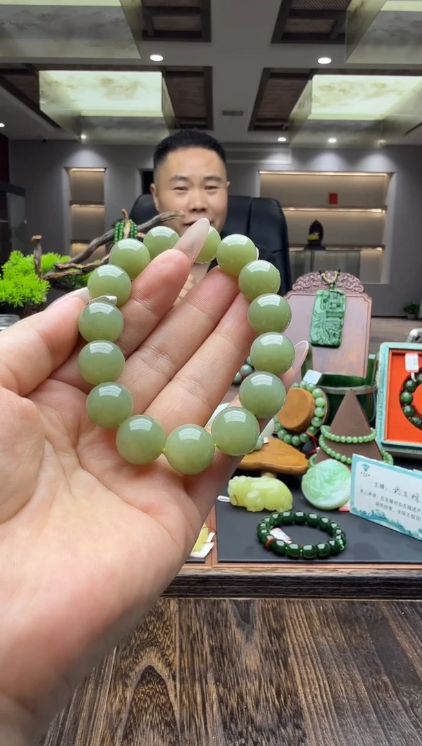 未镶嵌手串和田玉szq
