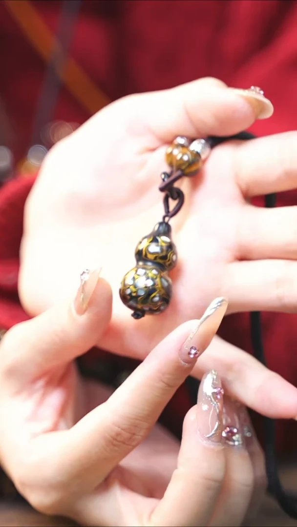 【闪购商品】黑金大漆紫光檀螺钿小脖挂