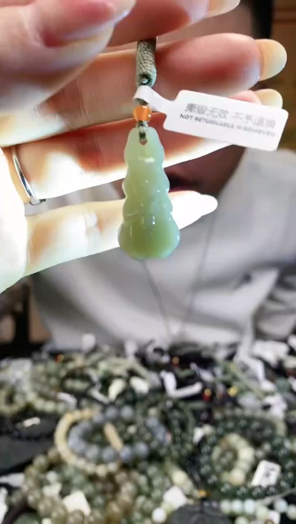 【闪购商品】和田玉颈饰未镶嵌多样性发货，拍一发一