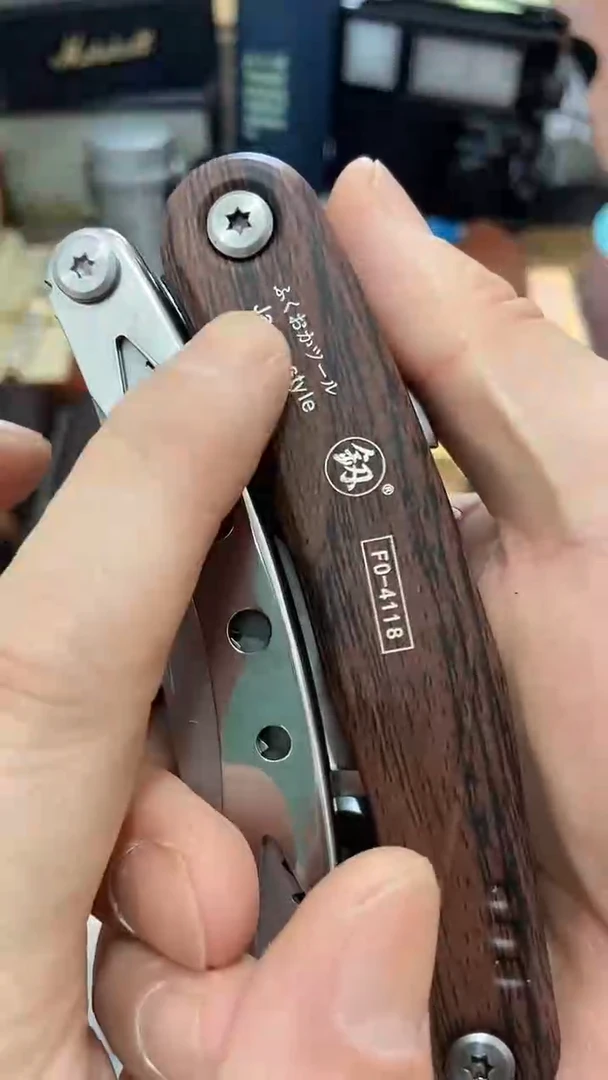 瓷片闪购商品  如图所示