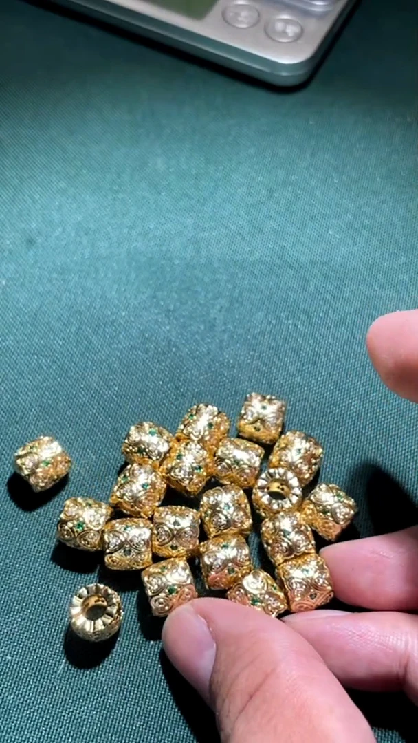 吊坠白玉菩提（发一）18HT-046