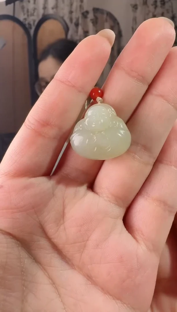 颈饰未镶嵌和田玉晴水抱抱佛 p