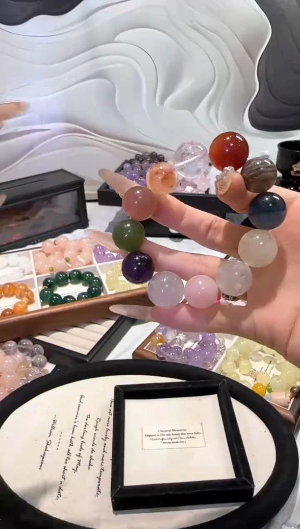水晶手串未镶嵌多宝