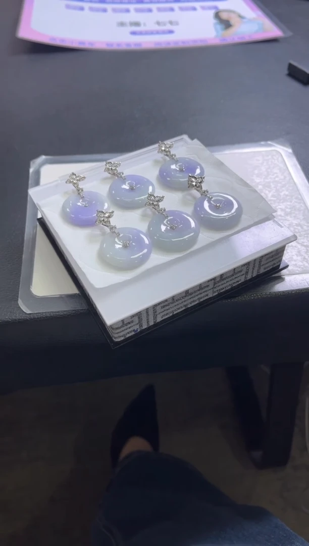 颈饰18K金镶嵌翡翠Z125/多样性发一件/配绳子