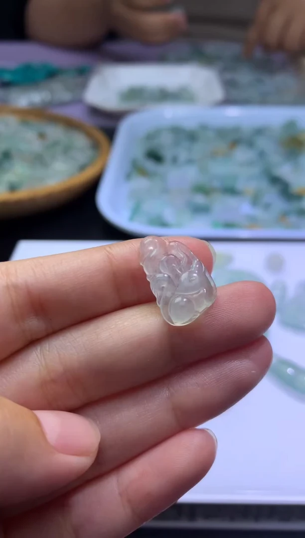 未镶嵌定制翡翠毛货