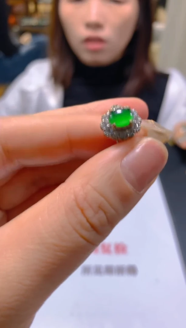 未镶嵌戒指翡翠多样性发一