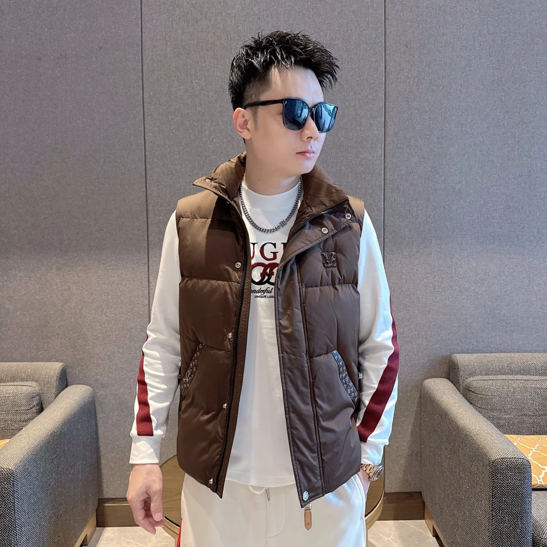 2025男士修身冬翻领羽绒马甲标准简欧高品质轻奢本布下摆坎肩外套