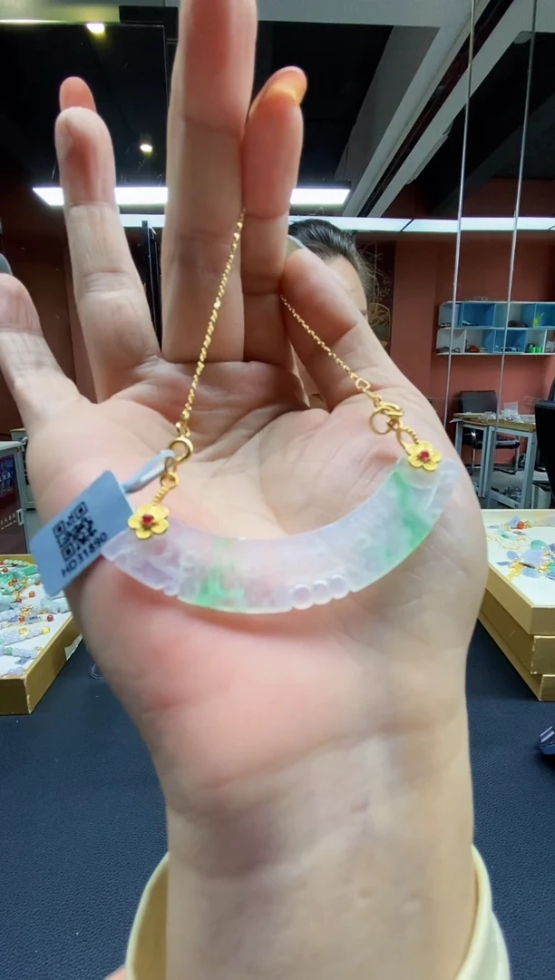 颈饰未镶嵌翡翠吊坠