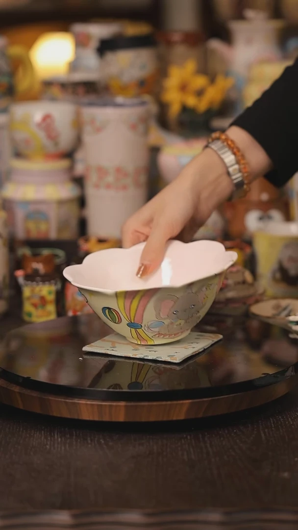 景德镇釉下彩绘设计师款式陶瓷