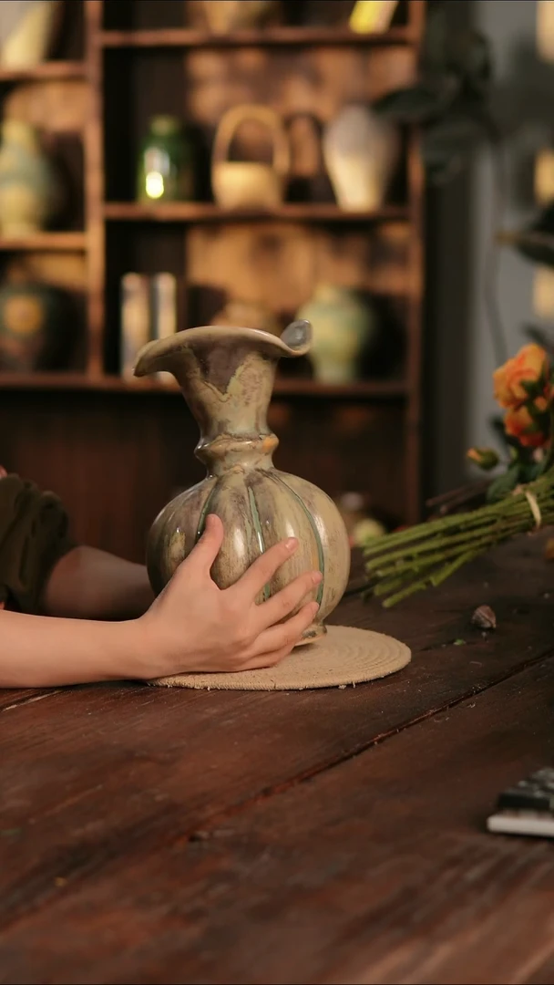 摆件22-357 陶瓷花器高26口径8