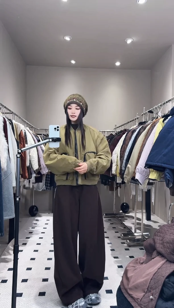 浅绿色机车服000000