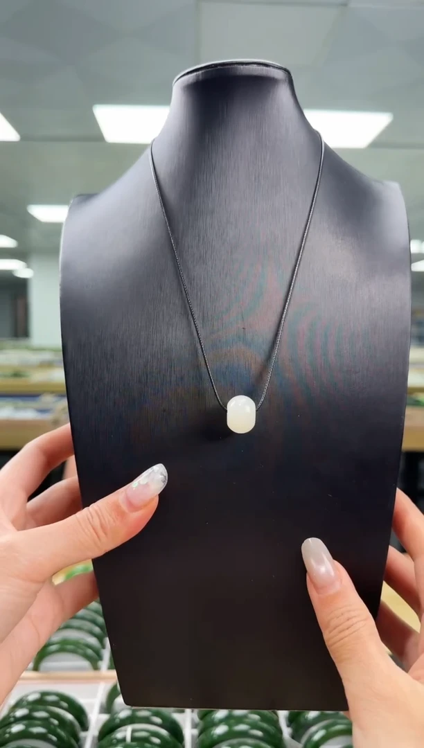 颈饰未镶嵌和田玉白玉鼓珠 QB-GZ1216X 多样性发一