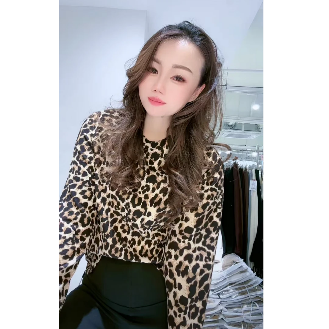 【锦衣服饰】ST 90801时尚圆领豹纹打底衫