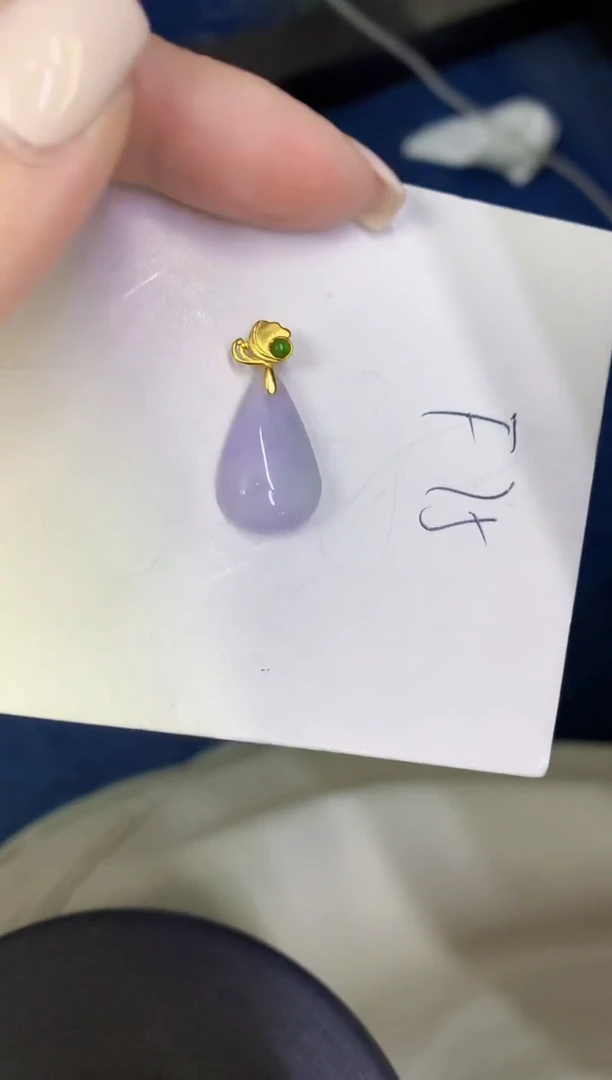颈饰未镶嵌翡翠缅甸天然翡翠A货