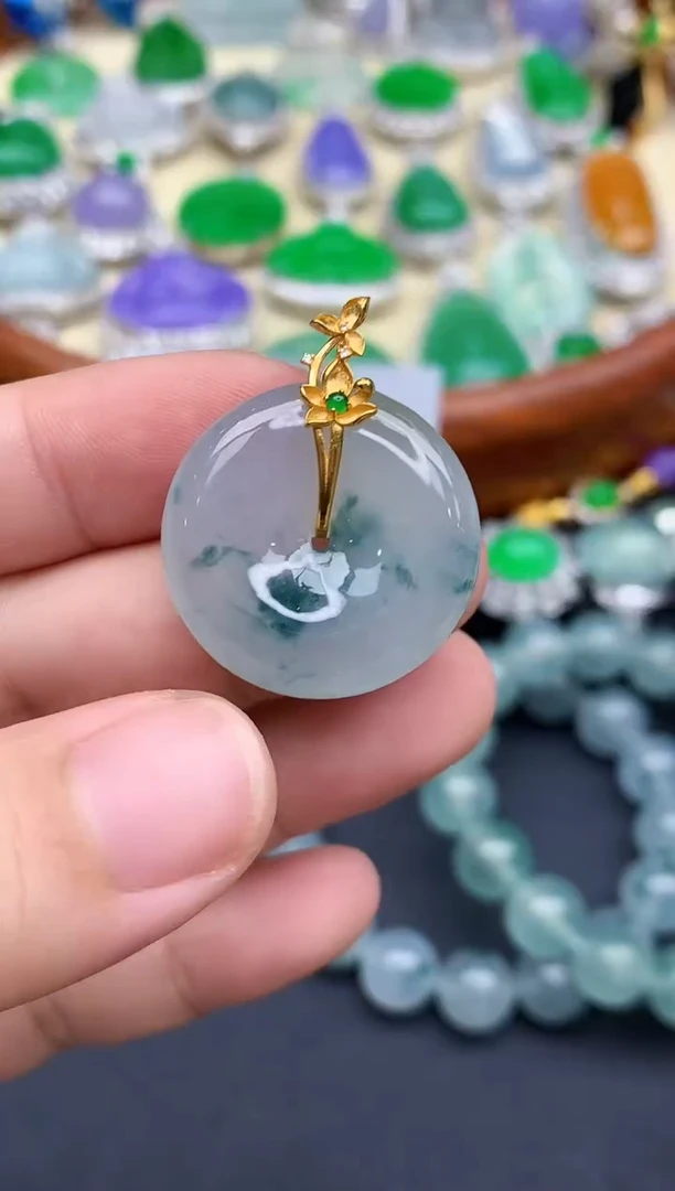 颈饰18K金镶嵌翡翠232-中国好珍宝