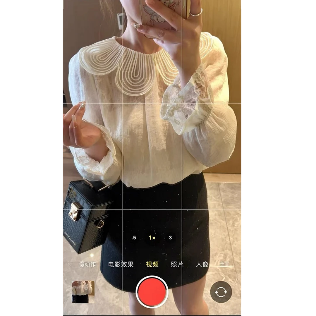 洋洋优选-春季新款法式拼接花瓣圆领设计长袖蕾丝衫女上衣YY71202