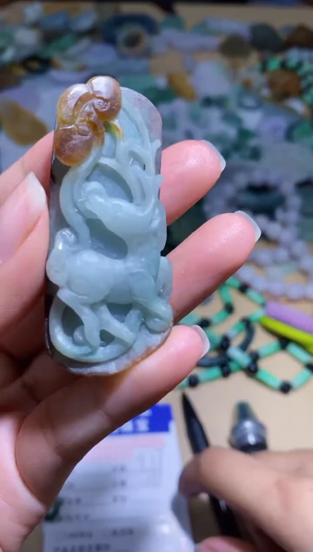 未镶嵌定制翡翠挂件