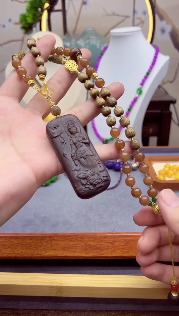 【闪购商品】和田玉（糖玉）颈饰14K金镶嵌x266``