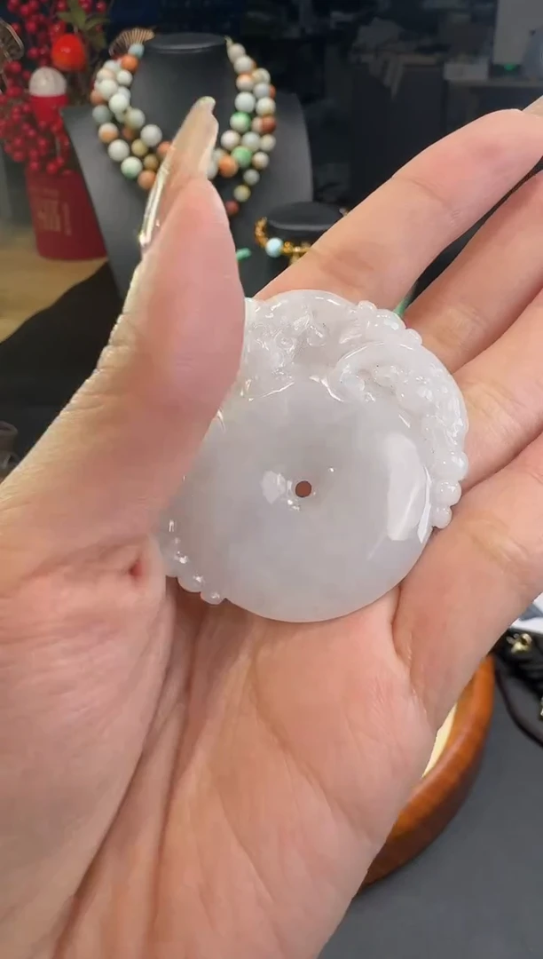 【闪购商品】翡翠颈饰未镶嵌挂件