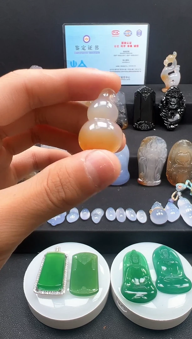 未镶嵌颈饰玛瑙/玉髓天然珠宝 一物一证