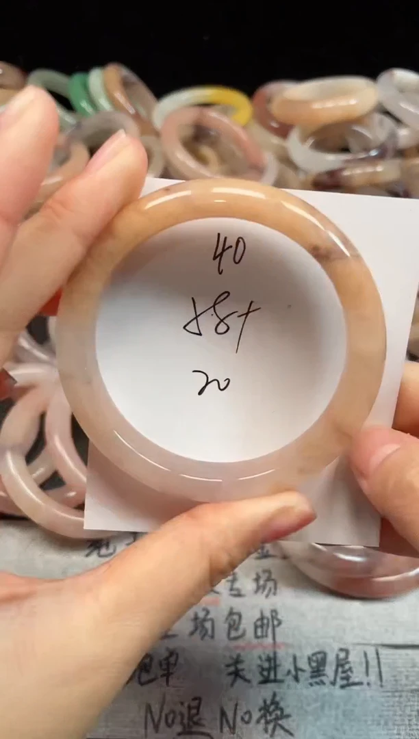 未镶嵌手镯石英质玉40