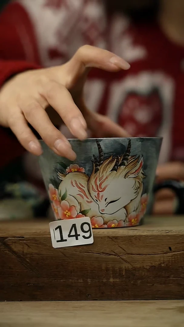 【闪购商品】瓷片新品！设计师款手绘/咖啡杯 羽川