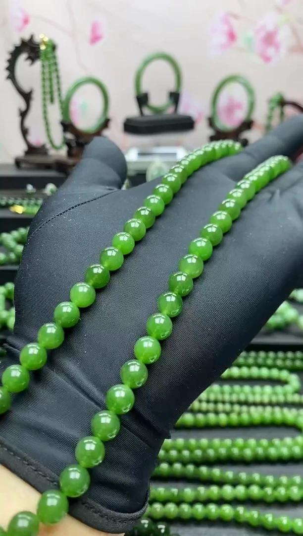 项链未镶嵌和田玉（糖玉）菠菜绿8mm项链