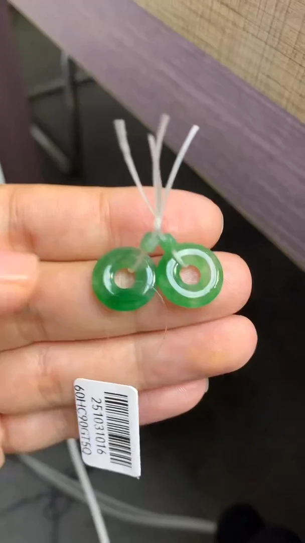 未镶嵌定制翡翠毛货