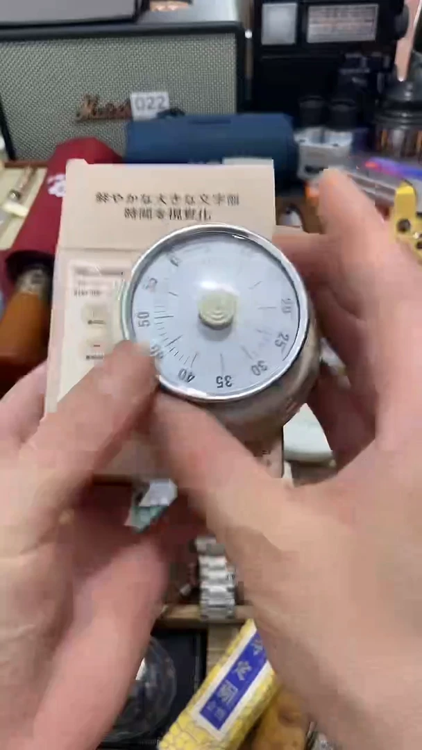 瓷片闪购商品  如图所示