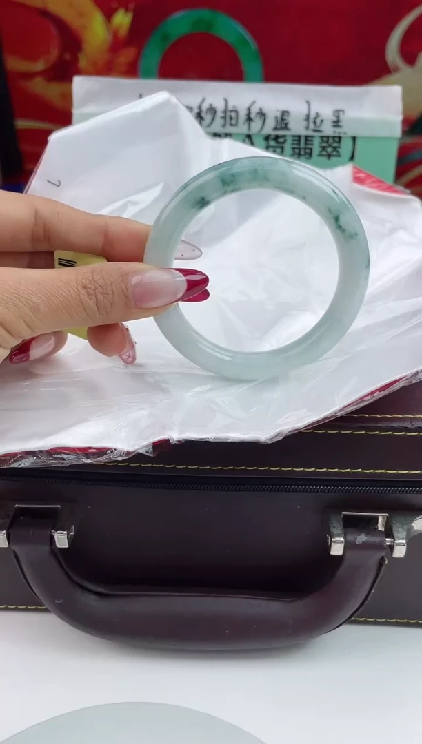 【闪购商品】翡翠手镯未镶嵌8翡翠手镯