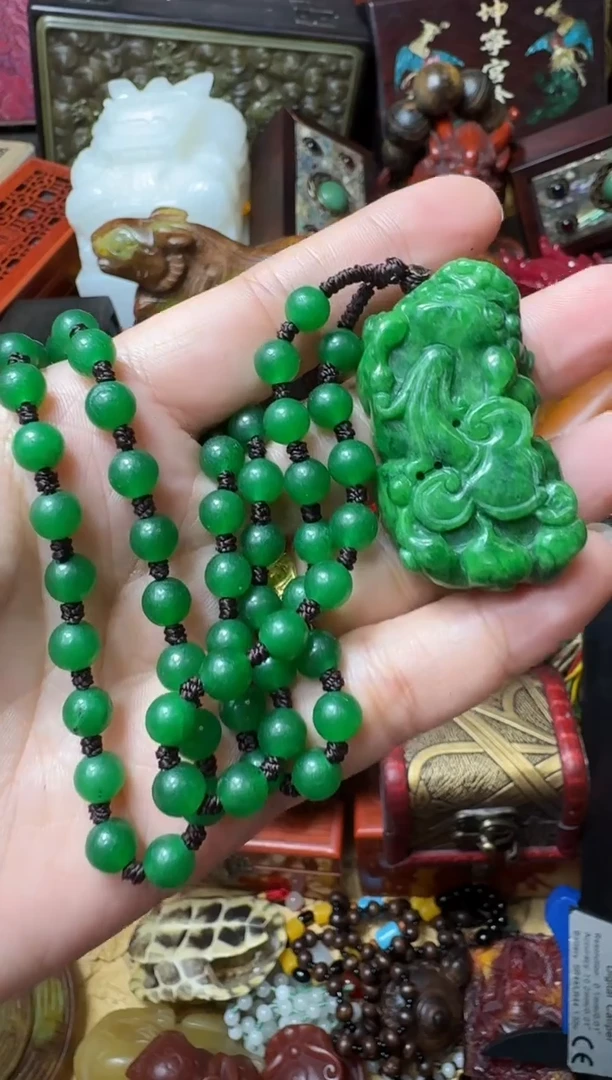 未镶嵌挂件翡翠主播推荐：一物一拍，讲解为准！